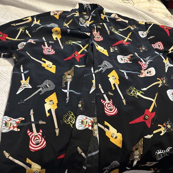 DRAGONFLY X HARD ROCK CAFE SAN DIEGO Men Large ROCK ELECTRIC GUITAR AOP Shirt - Picture 1 of 6